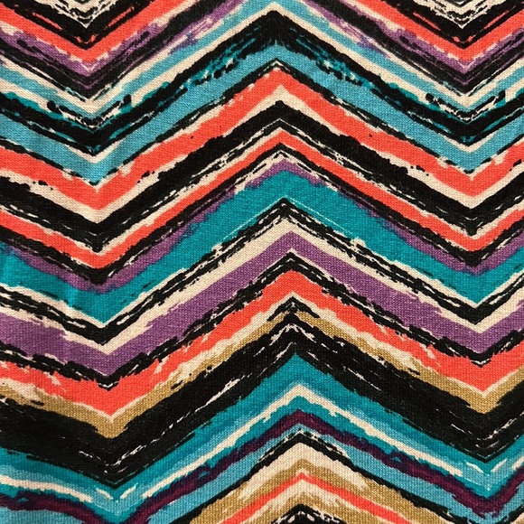 NWOT LuLaRoe Azure Multi-Color Skirt, Chevron Pattern, Size L - Picture 2 of 3